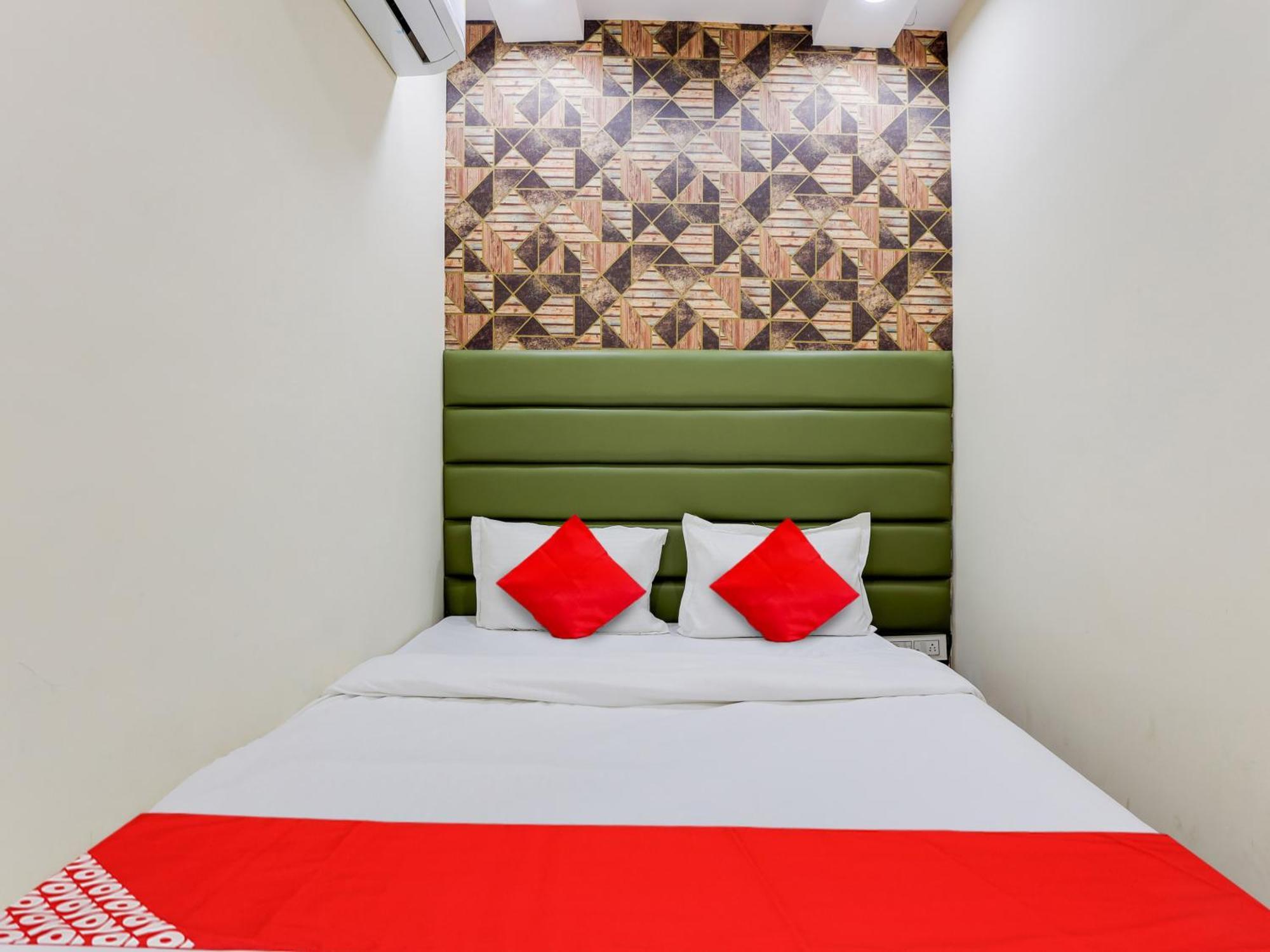 Hotel O Kb Villa Ahmedabad Extérieur photo
