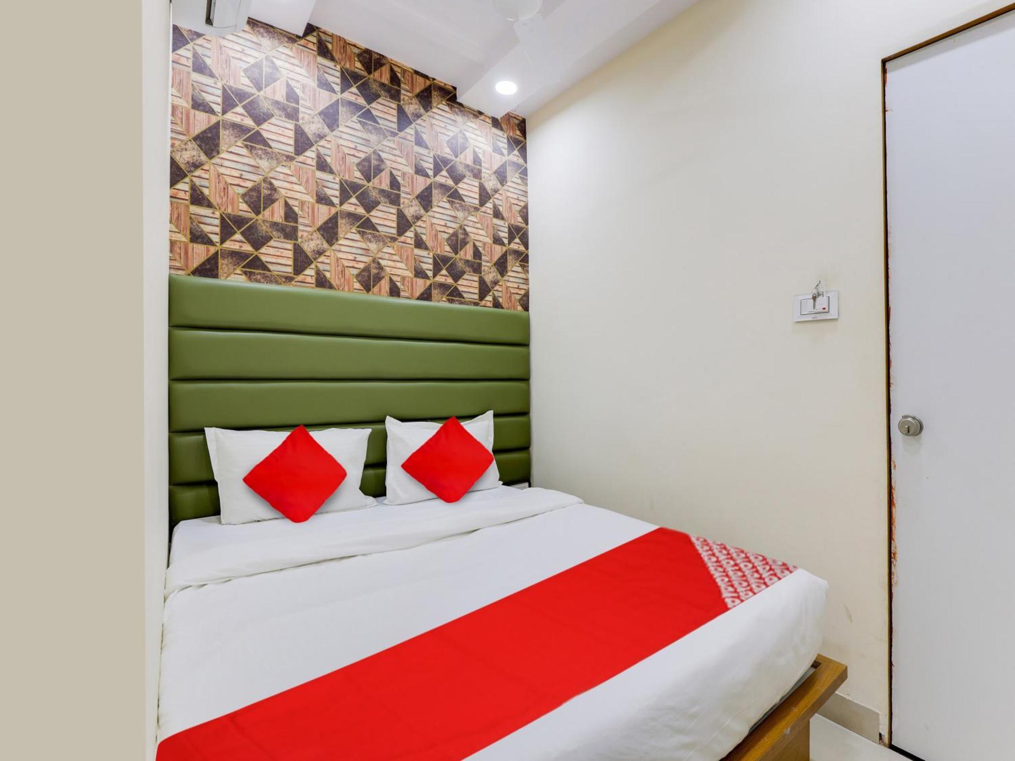 Hotel O Kb Villa Ahmedabad Extérieur photo