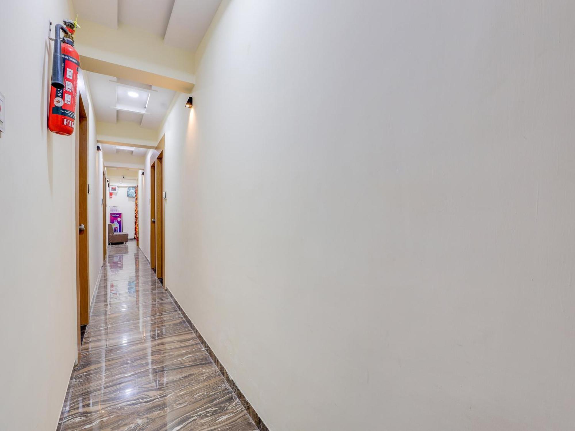 Hotel O Kb Villa Ahmedabad Extérieur photo